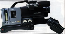 CCD-V200 Video-8 Camera CCD-V200 Video-8 Camera