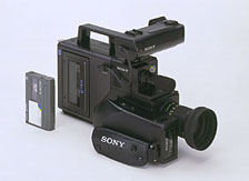 Sony CCD-V8 mit Video 8 Cassette Sony CCD-V8 mit Video 8 Cassette