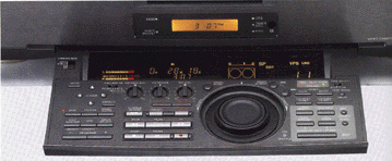 Sony EV-S1000E Video-Hi8 Recorder (geöffnete Schublade) Sony EV-S1000E Video-Hi8 Recorder (geöffnete Schublade)