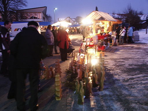 Weihnachtsmarkt nach dem Aufbau Weihnachtsmarkt nach dem Aufbau
