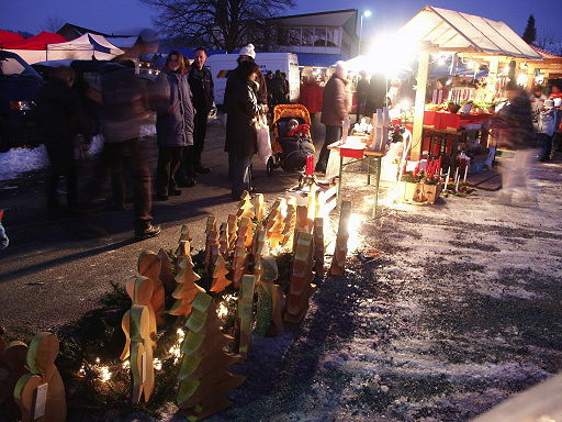 Kundschaft an unserem Stand (2) Kundschaft an unserem Stand (2)